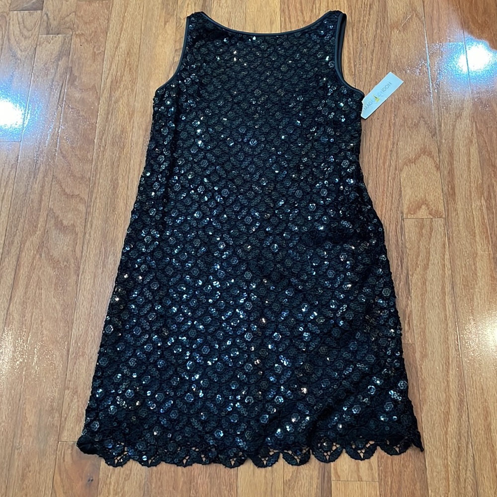 Maggie London Black Sequined Dress Sleeveless Fully Lined Scalloped Hem Low back - Picture 1 of 10